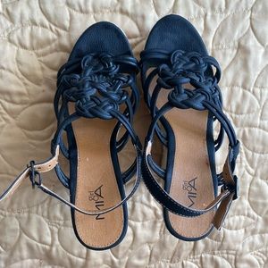 Mia shoes wedges. Color black. Size 7.